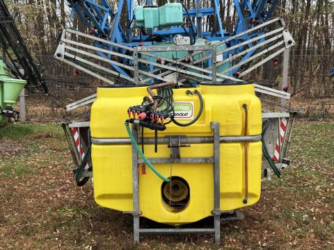 JESSERNIGG 650/12 vegyszerező, szántóföldi permetező, MTZ kategóriájú, Hardi, Berthoud JESSERNIGG 650/12 vegyszerező, szántóföldi permetező, MTZ kategóriájú, Hardi, Berthoud