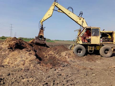 Weimar T174 rakodógép eladó vagy MTZ traktor csere lehetőséggel Weimar T174 rakodógép eladó vagy MTZ traktor csere lehetőséggel