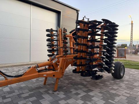 SIMBA X-Press 4.6 m rövidtárcsa - használt, kedvező áron - Royal Traktor SIMBA X-Press 4.6 m rövidtárcsa - használt, kedvező áron - Royal Traktor