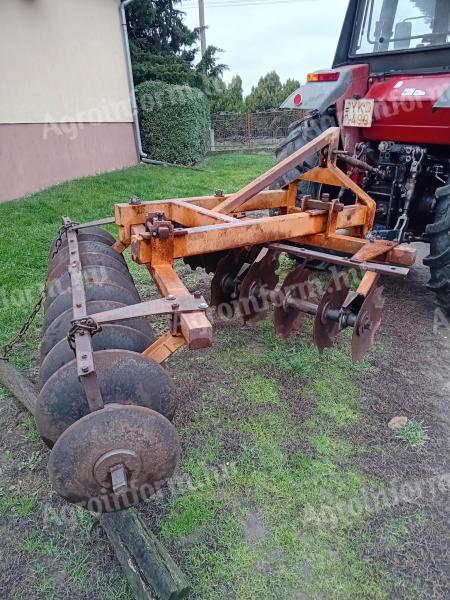 Csesztreg FTC 2200 függesztett tárcsa