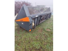 Nas 676 napraforgó vágóasztal