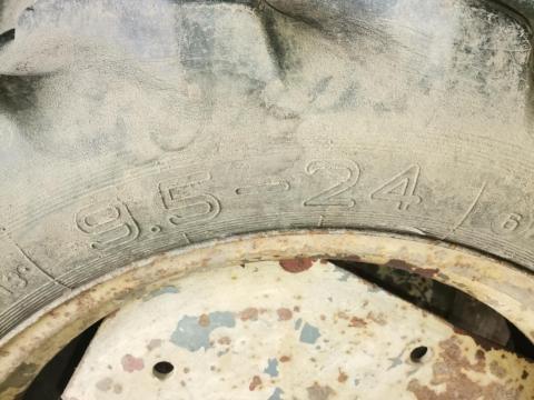 9, 5x24 traktor gumik Warchalowski felniken eladók vagy cserélhetők