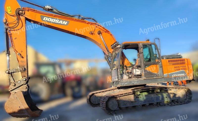 DOOSAN DX 225LC-5