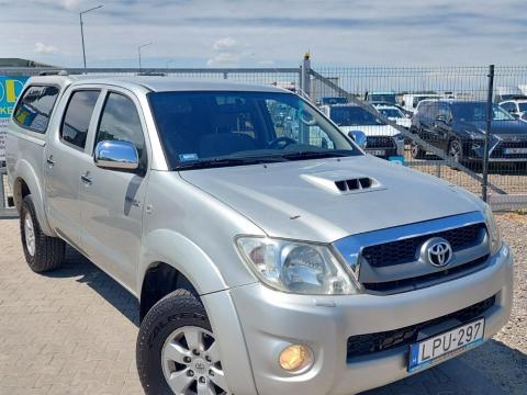 TOYOTA Hilux 2.5 D-4D 4x4 Double SR eladó