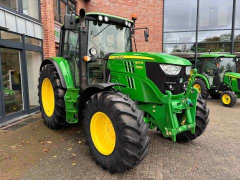John Deere 6105M