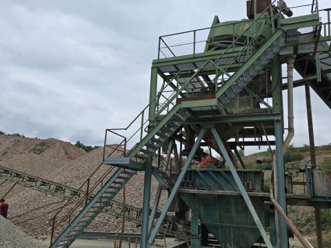 Mosós szerkezetű kavics osztályozó berendezés eladó