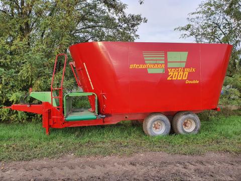 STRAUTMANN Verti-Mix 2000 Double takarmánykeverő kocsi