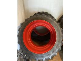 34-es ikerkerék garnitúra gumival,  csatokkal,  kompletten eladó