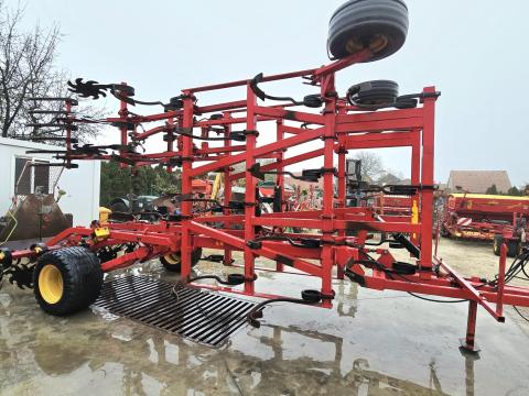 Väderstad Cultus Quattro 5,6 m gruber hibátlan állapotban