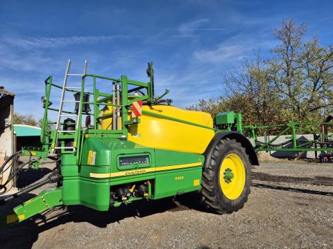 John Deere R 962i 24 m kerettel eladó szántóföldi permetezőgép John Deere R 962i 24 m kerettel eladó szántóföldi permetezőgép