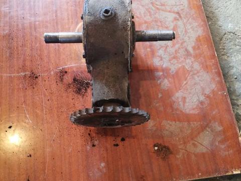 Szöghajtás, derékszöghajtás, T-hajtás eladó vagy cserélhető