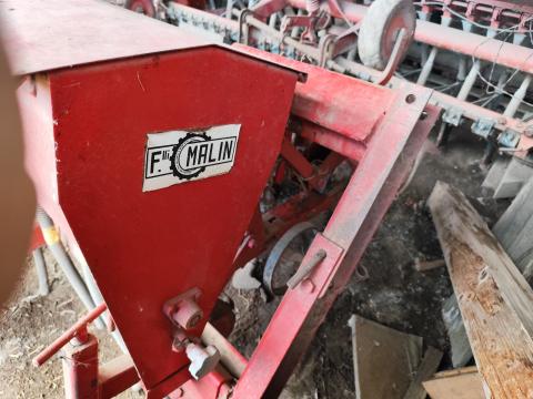 Kultivátor eladó – 4 soros, műtrágyaszórós