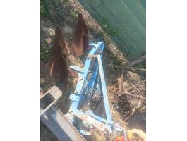 Eladó 2 fejes ágyeke