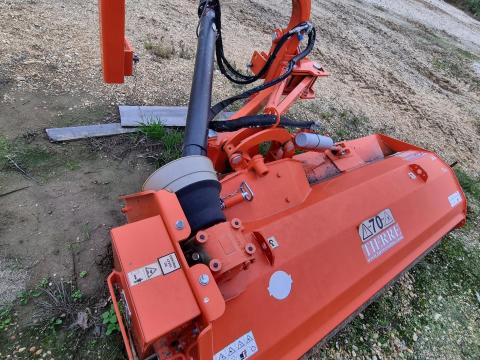 Tierre TCL Dynamic 200 rézsűzúzó eladó, 2 méter széles, első tulajdonostól Tierre TCL Dynamic 200 rézsűzúzó eladó, 2 méter széles, első tulajdonostól