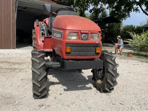 Mitsubishi MT205
