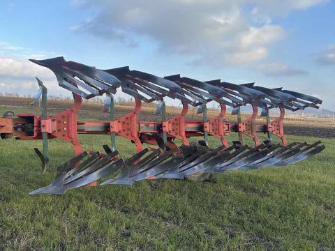 6 fejes váltvaforgató eke eladó