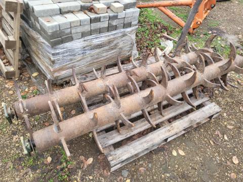 Dondi gyári tüskés henger