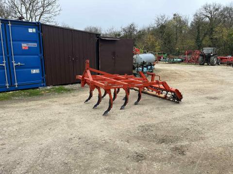 Pöttinger Landsberg 9 kapás gruber eladó, kitűnő állapotban Pöttinger Landsberg 9 kapás gruber eladó, kitűnő állapotban