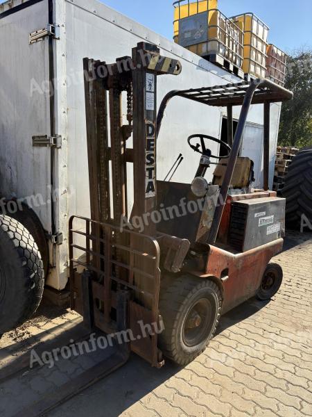 Eladó Desta dízel targonca 1,6 tonnás teherbírás Zetor motoros