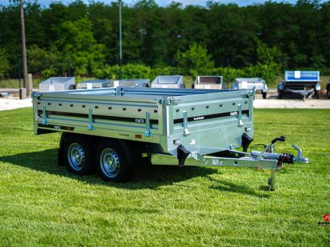 Új 2.5m-es alsókerekes (1500kg-os) utánfutó akciósan bruttó 1.190.000 Ft Új 2.5m-es alsókerekes (1500kg-os) utánfutó akciósan bruttó 1.190.000 Ft