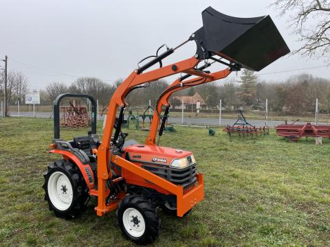 Kubota 18LE manual 105cm szélesség 2Új Első Gumi Új Homlokrakodó Ingyenes Szállítás Leszervizelve Kubota 18LE manual 105cm szélesség 2Új Első Gumi Új Homlokrakodó Ingyenes Szállítás Leszervizelve