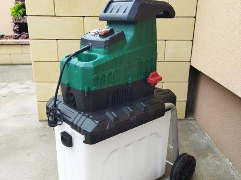 ParkSide PWH 2800 C3 hengerkéses ágdaráló, ágaprító – Ingyenes szállítás ParkSide PWH 2800 C3 hengerkéses ágdaráló, ágaprító – Ingyenes szállítás