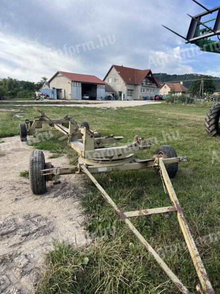 Vágóasztal szállítókocsi