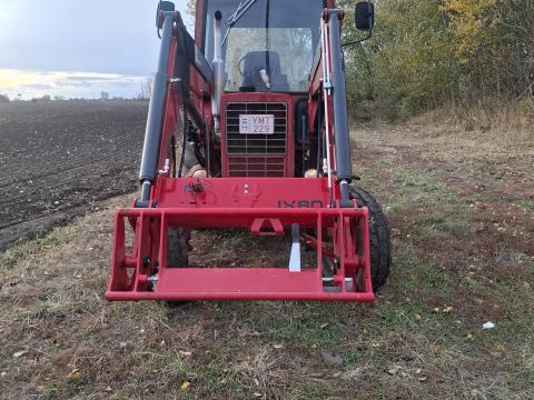 MTZ 550 eladó, homlokrakodó felár ellenében