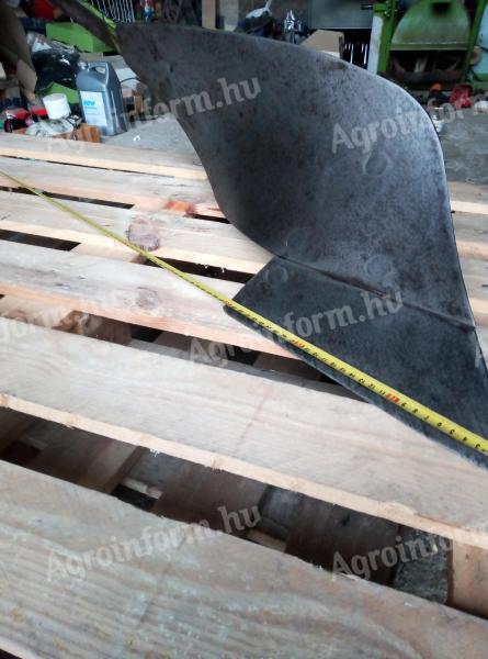 Ekefej egytengelyes traktorhez vagy kistraktorhoz