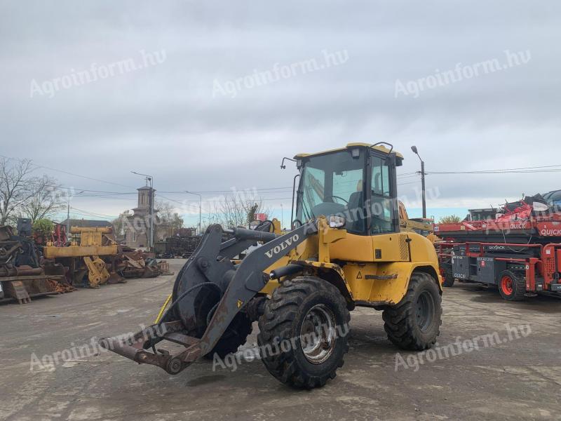 Volvo L35B homlokrakodó