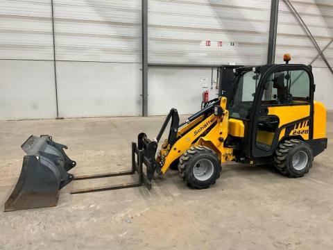 Schäffer 2428 / 2021 / 1.925 üzemóra / Lízing 20%-tól Schäffer 2428 / 2021 / 1.925 üzemóra / Lízing 20%-tól