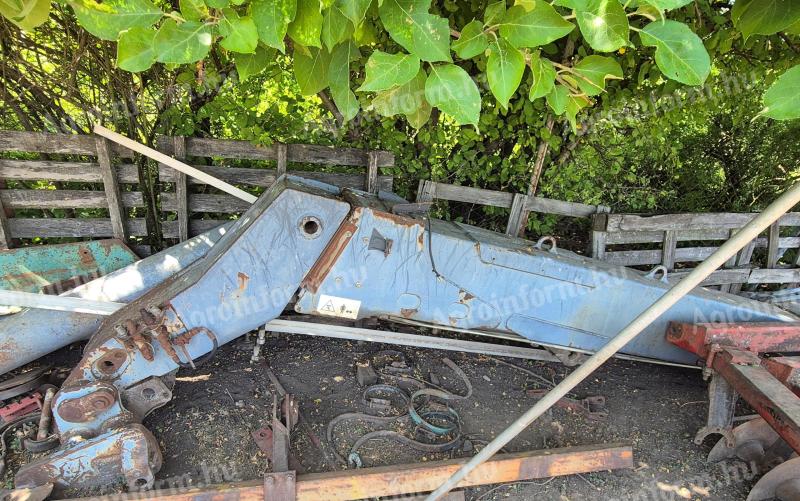 New Holland 430-as emelőgém elem eladó