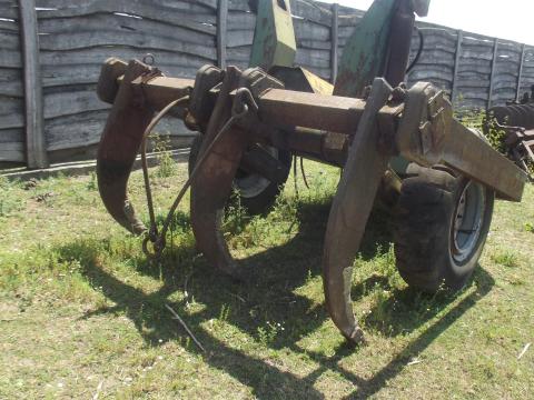 Vibroláz 3 késes altalajlazító eladó Vibroláz 3 késes altalajlazító eladó