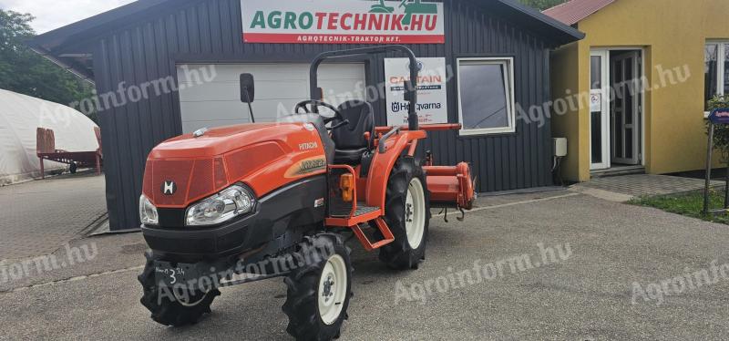 Kubota (Hitachi) NXT 227 eladó - 22 lóerős japán traktor kiváló állapotban