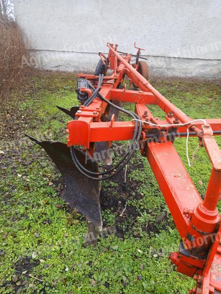 Eladó Kühne Lajta eke és 5 fejes eke kiváló állapotban