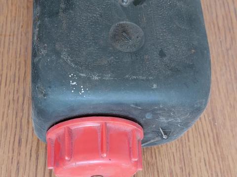 Kiegyenlítő tartály haszongépjárművekhez Kiegyenlítő tartály haszongépjárművekhez