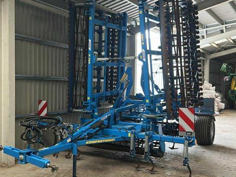 Farmet Kompaktomat K700PS eladó, 7 méteres kompaktor
