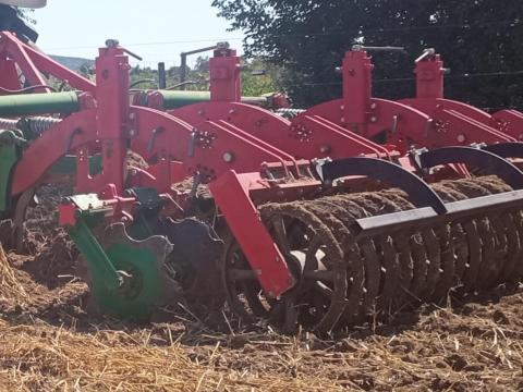 Eladó Unia Kos 3,7 méteres összecsukható gruber Eladó Unia Kos 3,7 méteres összecsukható gruber