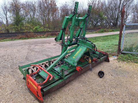 Heger forgóborona eladó 3 méteres, gyári hidraulikus vetőgép konzollal és kardánnal Heger forgóborona eladó 3 méteres, gyári hidraulikus vetőgép konzollal és kardánnal