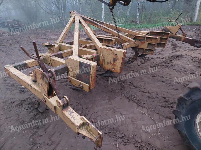 9 késes gruber talajlazító,  5 késes mélylezítóvá alakítható