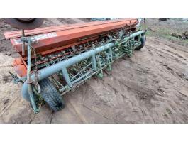 4 méteres nodet gabona vetőgép