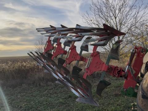 Vogel-Noot Euromat váltva forgató eke Vogel-Noot Euromat váltva forgató eke