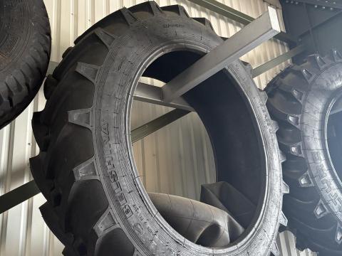 Belshina új gumiabroncs (15,5x38) Belshina új gumiabroncs (15,5x38)