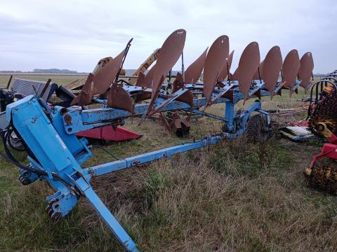 Hatfejes váltóforgatós eke eladó Hatfejes váltóforgatós eke eladó