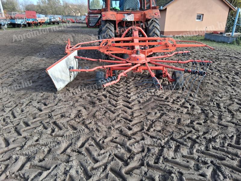 Kuhn GA 3501 GM tip kivehető karos gardános rendsodró rendképző tandem futóműves
