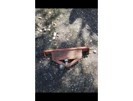 Traktor vonóhorog eladó