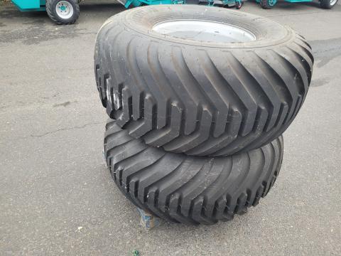 BKT V-LINE 550/60-22,5 pótkocsi kerék eladó BKT V-LINE 550/60-22,5 pótkocsi kerék eladó