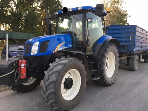 New Holland T6040 Elite 16x17 Electro Command traktor eladó New Holland T6040 Elite 16x17 Electro Command traktor eladó