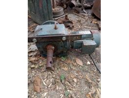 Villanymotoros lassító hajtómű eladó