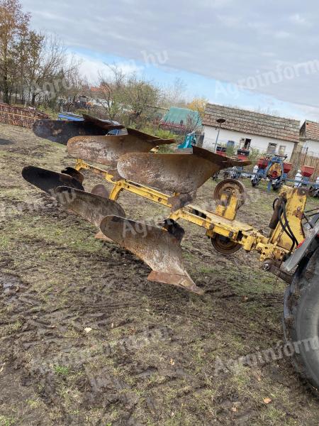 Eladó Kuhn Huard 3 váltva forgatós eke – jó állapotban, tartalék orrbetéttel